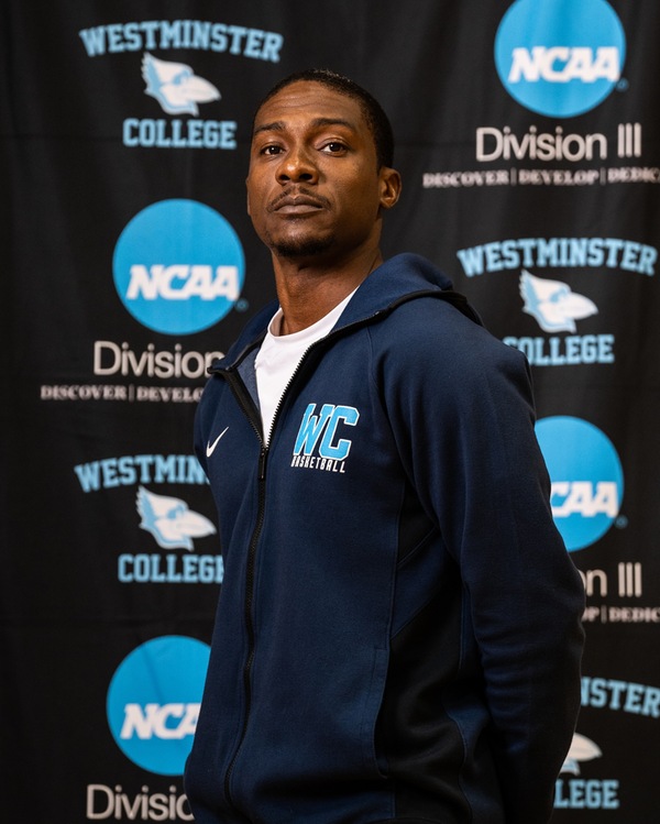 Assistant Coach Shawn Jackson